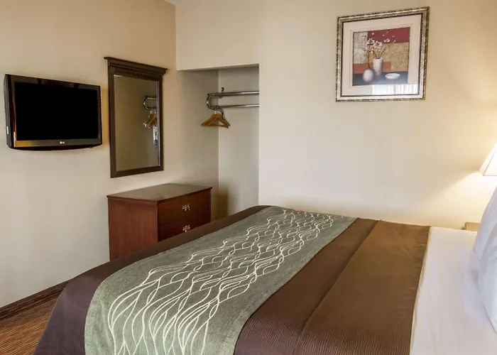 Comfort Hotel 2*